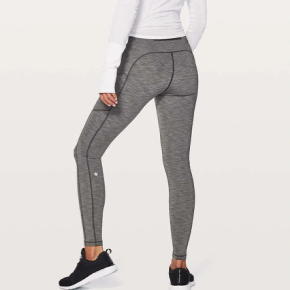 Lululemon Speed Up Tight - Picture 1 of 10